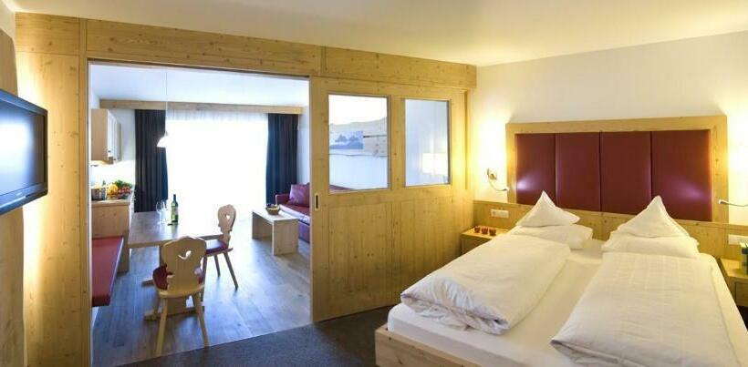Студио Стандарт с Балконом, Martina Breakfast Lodge
