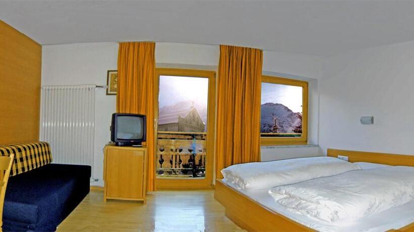 Номер Deluxe, Alpenhof