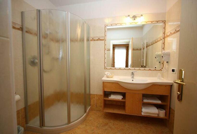 Pokój Trzyosobowy Comfort, Chalet Sas Morin