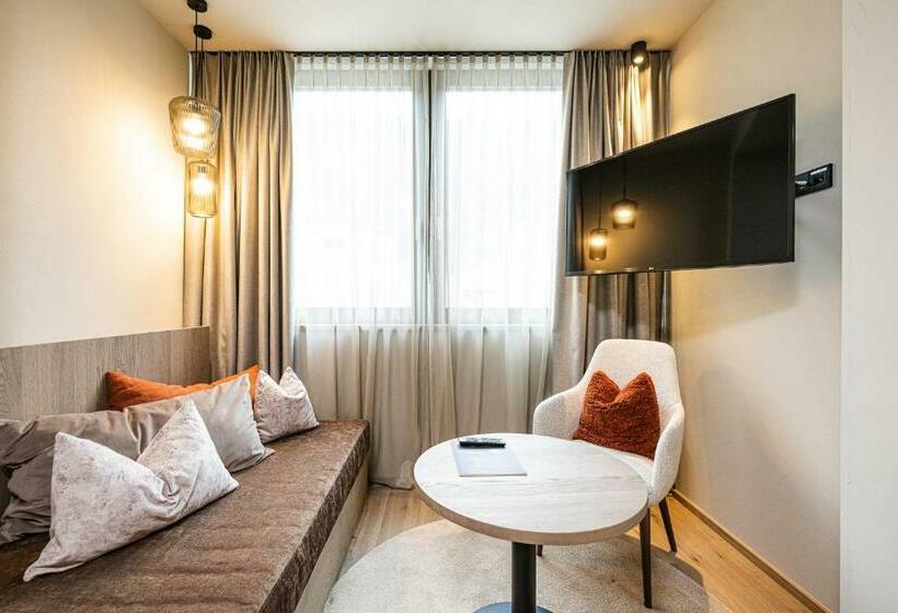 סוויטת דופלקס, Loewe Dolomites