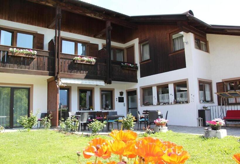 Апартаменты 1 Спальня, Residence Die Färbe