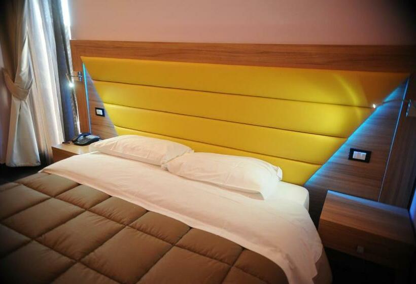 Номер Стандарт, Ostia Antica Suite B&b