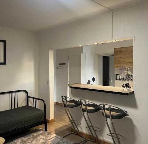 带1个卧室的高级公寓, Appart Hôtel Prestigehost