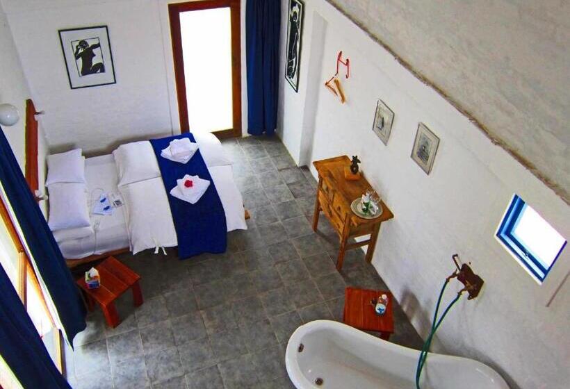 اتاق اکونومی, Alternative Space B & B