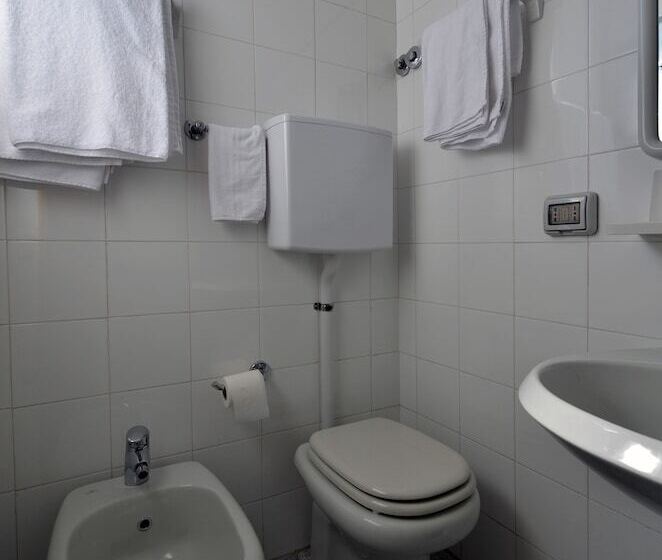 스탠다드 룸, Albergo Della Torre