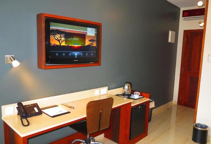 Номер Deluxe, Castelo Branco
