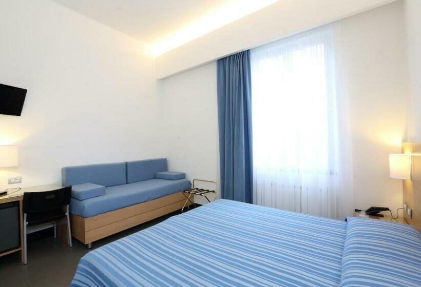 Номер Стандарт Трехместный, Genova
