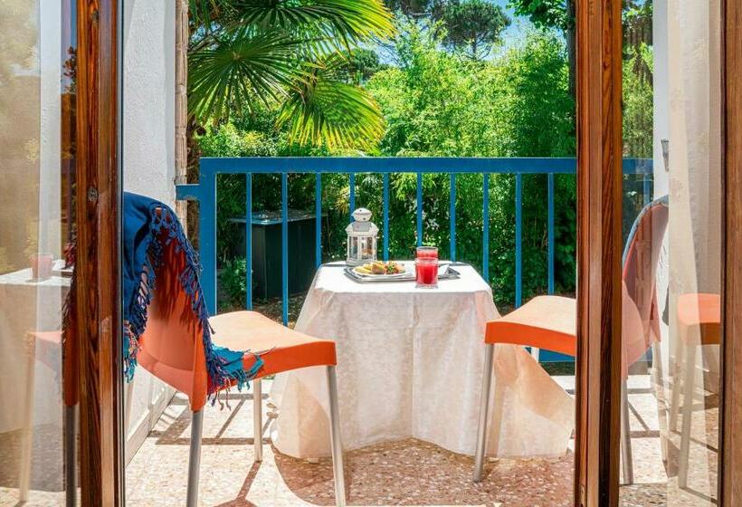 اتاق استاندارد با بالکن, Horizonte