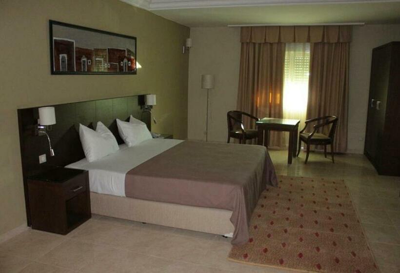 سوییت جونیور لوکس, Mauricenter Nouakchott