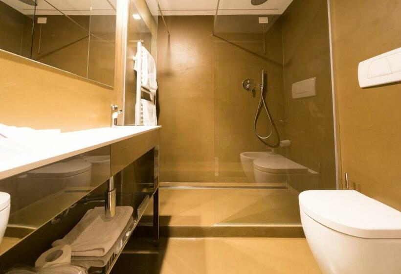 اتاق استاندارد, Motel Ascot