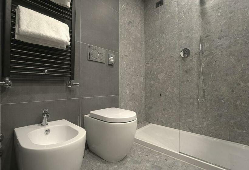 اتاق استاندارد, Motel Ascot