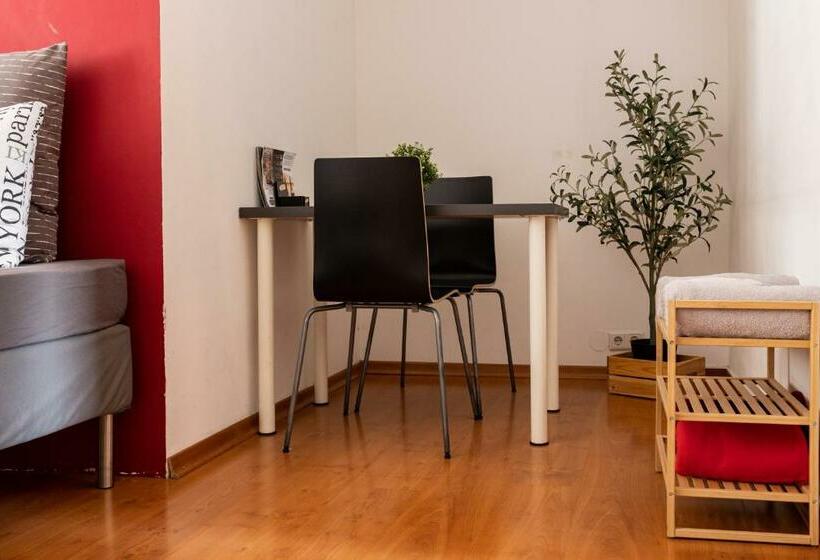 اتاق استاندارد با سرویس بهداشتی مشترک, Cukrarna Guest Accommodation