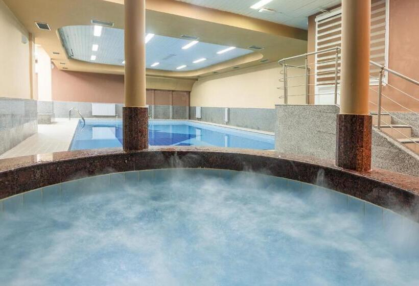اتاق لوکس با وان آب گرم, Bistra, Resort Mavrovo