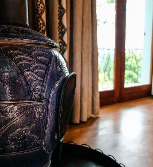 Люкс, Art Gallery Guest House