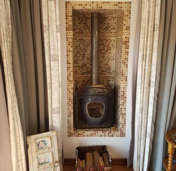 Номер Deluxe с Балконом, Art Gallery Guest House