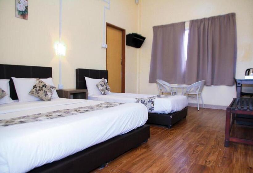 스탠다드 트리플 룸, Myra Hotel Mersing
