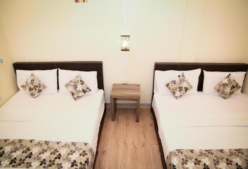 Семейный Номер, Myra Hotel Mersing