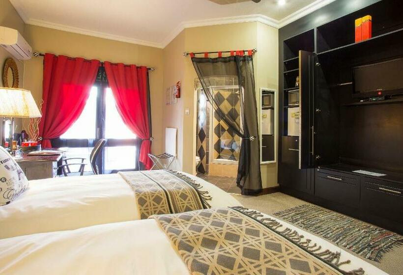 Номер Deluxe, The Royal Palm B&b