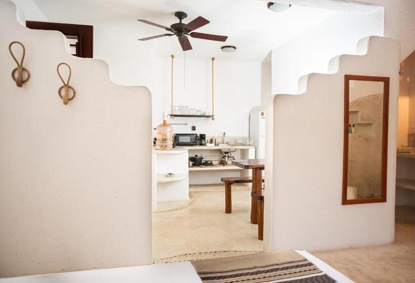 استودیوی استاندارد, Villa Los Mangles Boutique