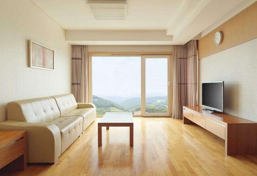 Вилла с 1 спальней и бассейном, Gyeongju Mauna Ocean Resort