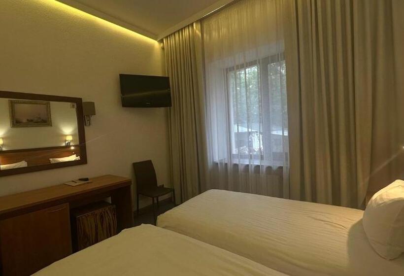 اتاق اکونومی, Spa Hotel Myslyvskiy Dvir