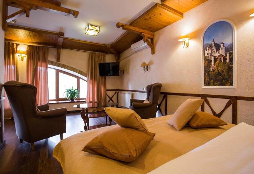 استودیوی لوکس, Spa Hotel Myslyvskiy Dvir