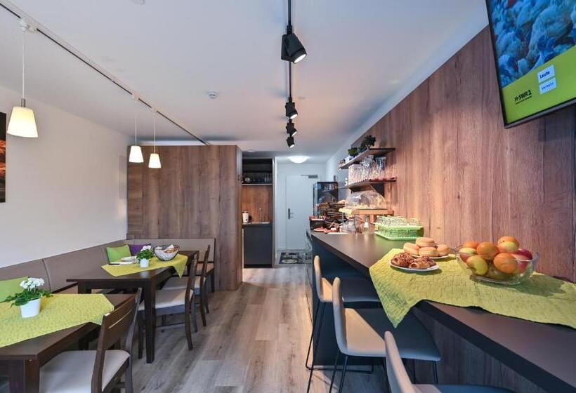 اتاق لوکس, Gästehaus Stock Zimmer Bäumle