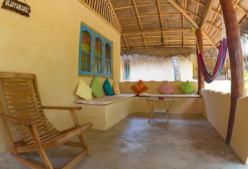 بنگله خانوادگی, De Silva Wind Resort Kalpitiya  Kitesurfing School Sri Lanka