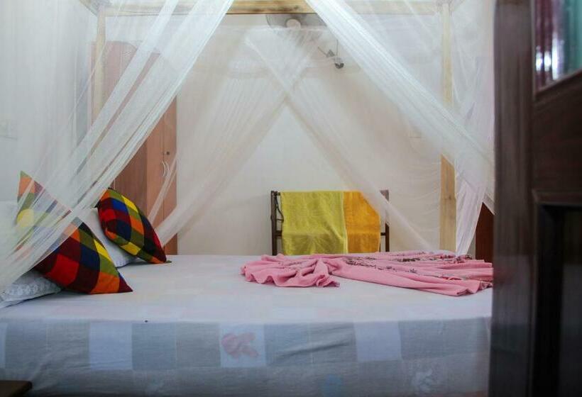 اتاق لوکس, Pearl Resort Mirissa