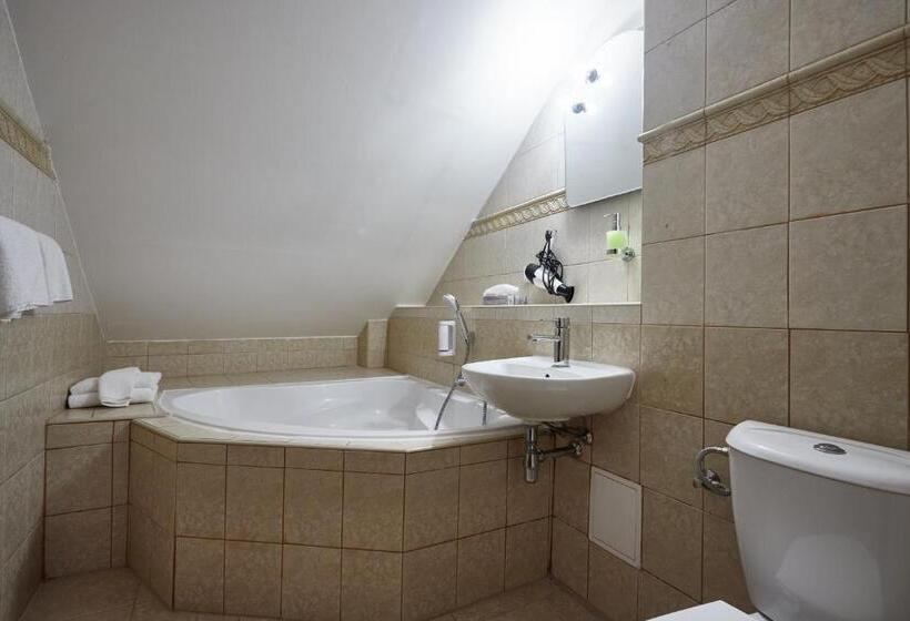 סוויטה משפחתית, Vivaldi Apartments