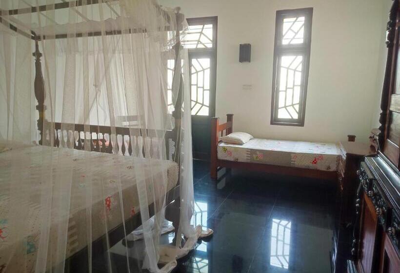 Трехместный Номер Deluxe, Saman Resort