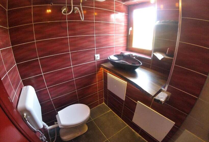 공동 객실, Kulla Dula Guesthouse