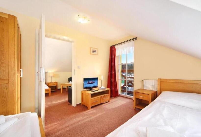 Family Suite, Erika