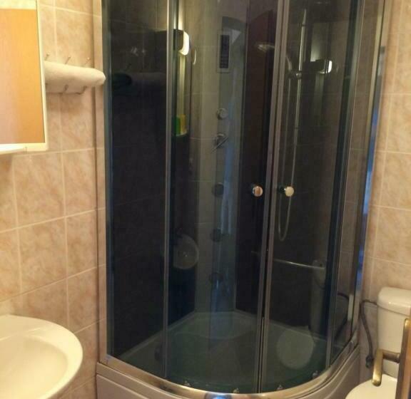 חדר סטנדרט לשלושה, Pohádka