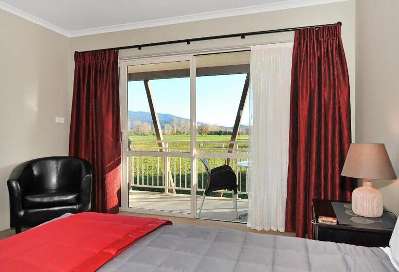Студио Стандарт с Балконом, Mohua Motels