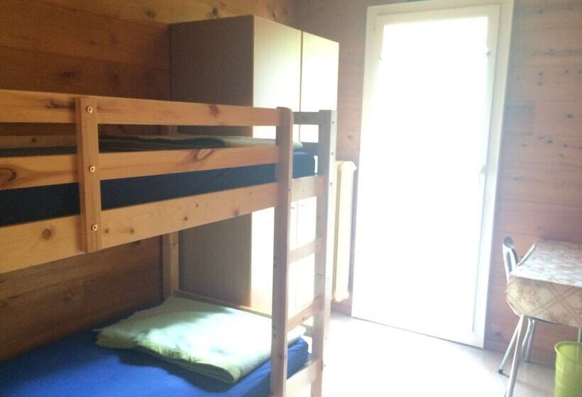 バス共有のスタンダードルーム, Gruppenhaus Rosy   Hostel