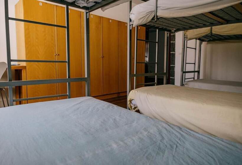 공동 객실, Azores Youth Hostels   Pico