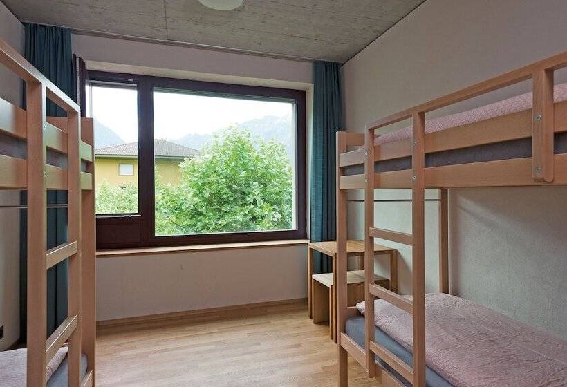 共用房间的床, Interlaken Youth Hostel