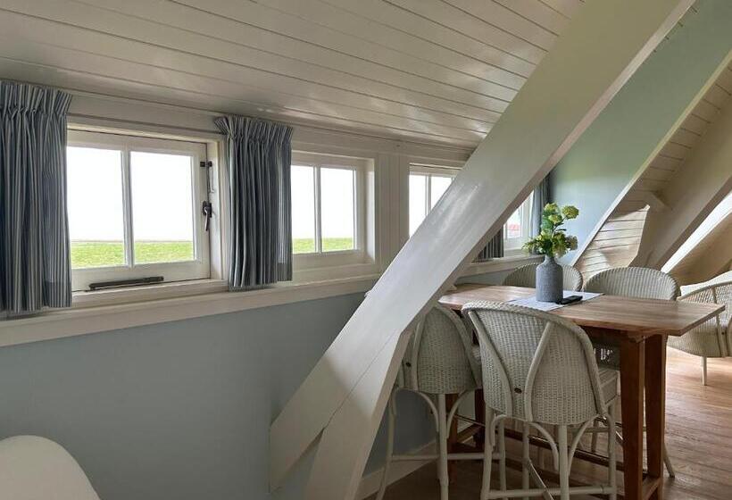 Люкс Deluxe Вид на Море, Villa Nieuwland B&b