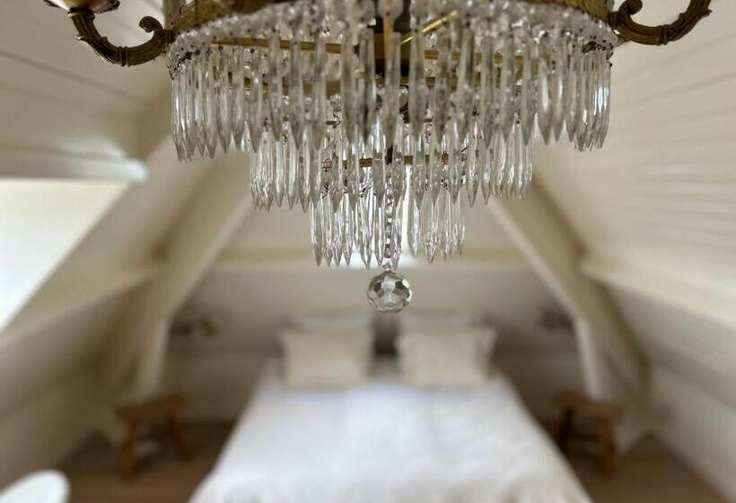 Люкс Deluxe Вид на Море, Villa Nieuwland B&b