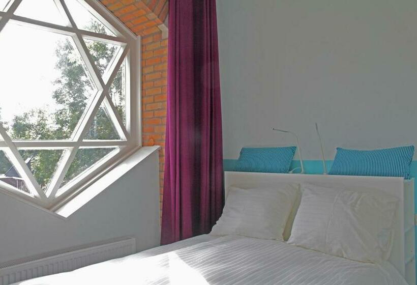 Номер Стандарт, Dorpslogement Pieterburen