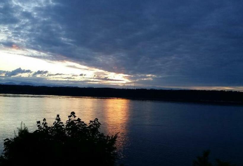 חדר סטנדרט נוף לים עם מרפסת, Above Tide Motel