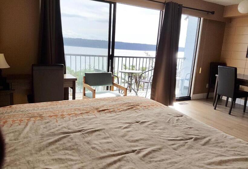 Suite Queen Bed, Above Tide Motel
