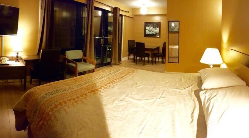 Suite Queen Bed, Above Tide Motel