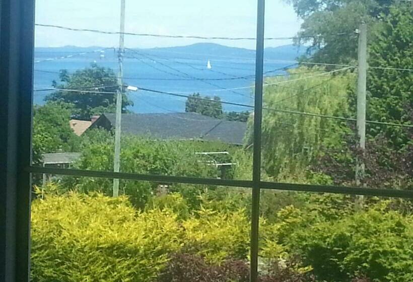带大床的标准间, By The Sea Bnb Sidney Bc