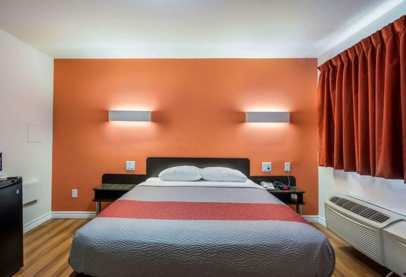 스탠다드 룸, Motel 6sudbury, On