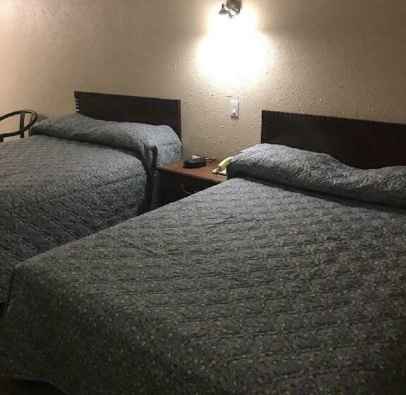 デラックススイート, Red Deer Inn & Suites