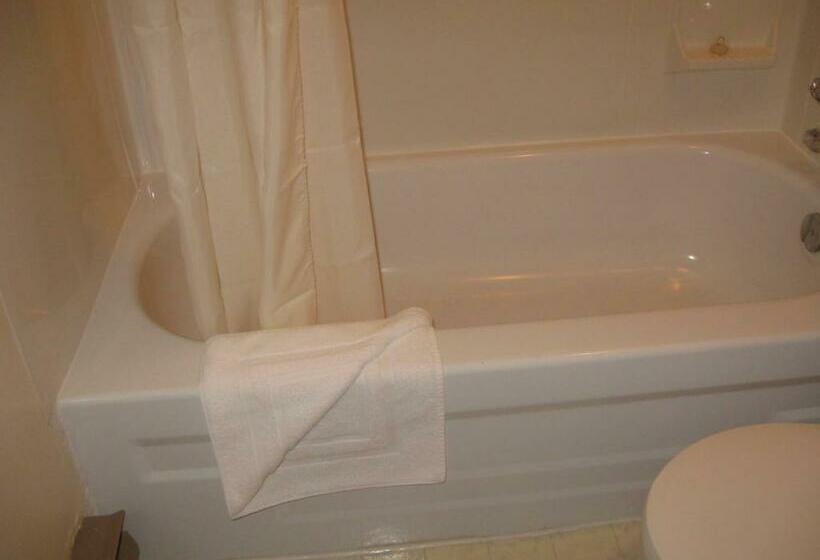 غرفه قياسيه سريرين مزدوجين, Pals Motel And Rv Park