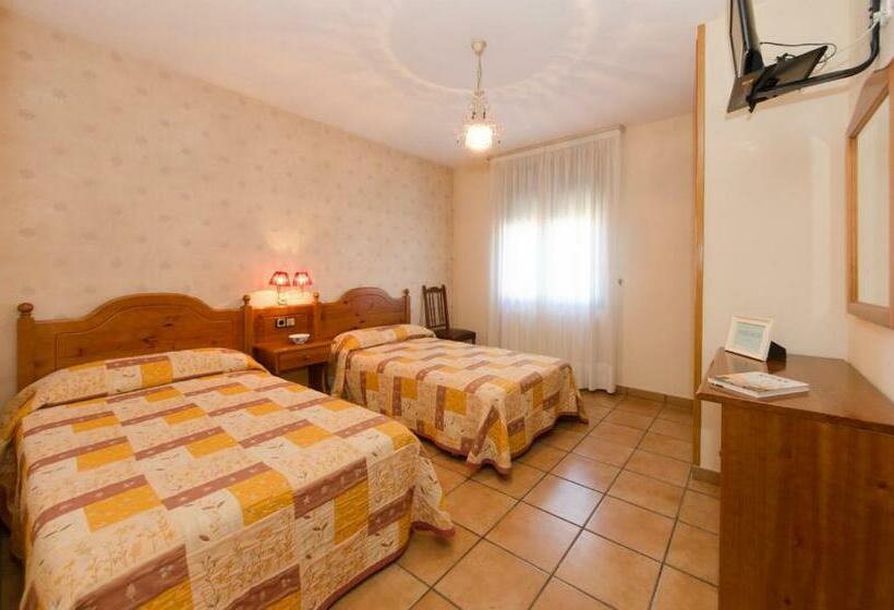 Номер Стандарт, Casa Puyuelo Tierrantona