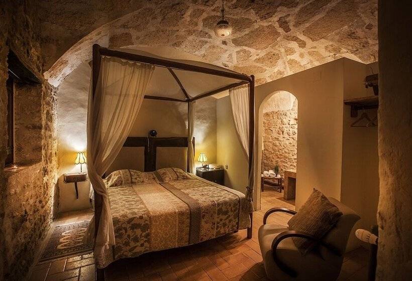 غرفة قياسية, Milestrelles Hotel   Adults Only